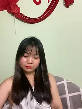 Maeve2k5 online show from March 2025 01:40:02 PM