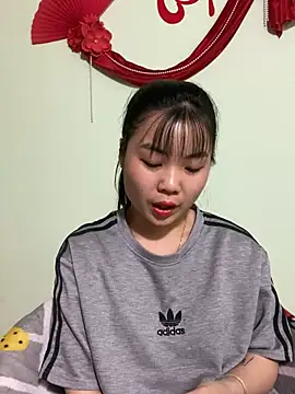 Maeve2k5 online show from March 2025 01:48:01 PM