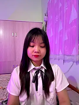 Maeve2k5 online show from October 2025 01:50:01 AM