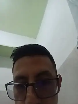 alexmoragomez online show from June 2026 03:55:02 PM