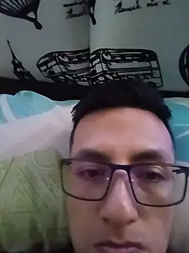 alexmoragomez online show from July 2026 05:53:02 PM