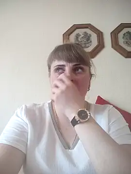 CoddessCrystal online show from May 2026 02:33:01 PM