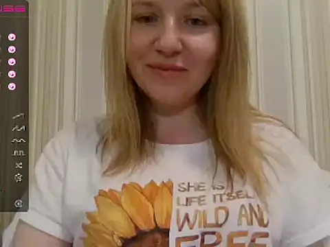 Snapshot of urbadkitty chatting on December 2024 03:09:02 PM urbadkitty online show from December 2024 03:09:02 PM