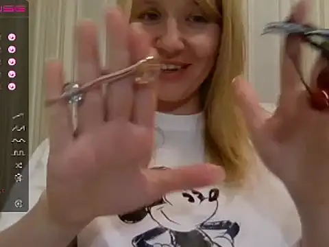 Snapshot of urbadkitty chatting on February 2025 02:59:02 PM urbadkitty online show from February 2025 02:59:02 PM