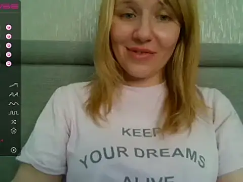 Snapshot of urbadkitty chatting on February 2025 09:53:02 AM urbadkitty online show from February 2025 09:53:02 AM