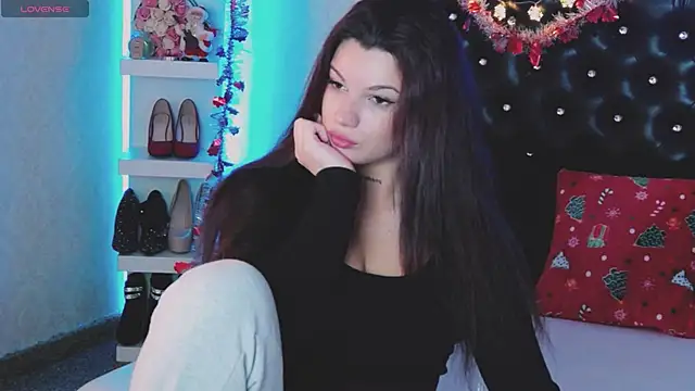 Allisonn223 online show from December 2025 01:16:01 PM