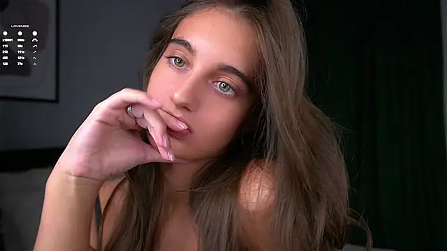 PiquingOgalala online show from November 2025 01:04:02 AM