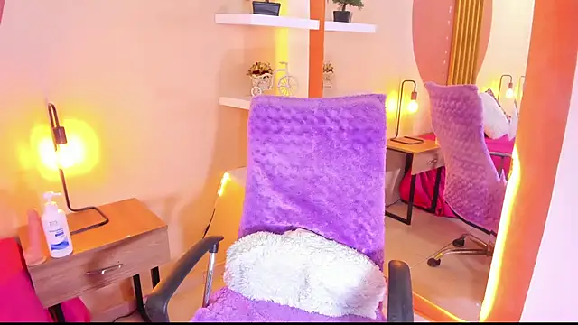 Hanah Greey online show from February 2025 04:10:02 PM