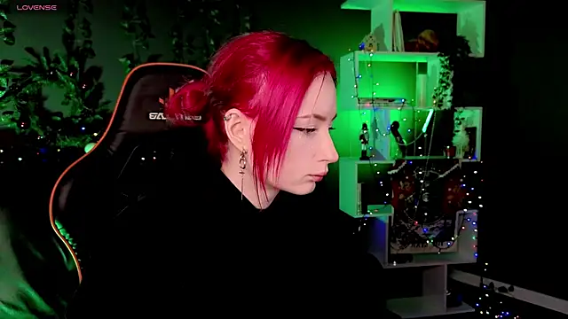 Snapshot of _HelenCarter chatting on December 2024 08:50:01 PM HelenCarter online show from December 2024 08:50:01 PM