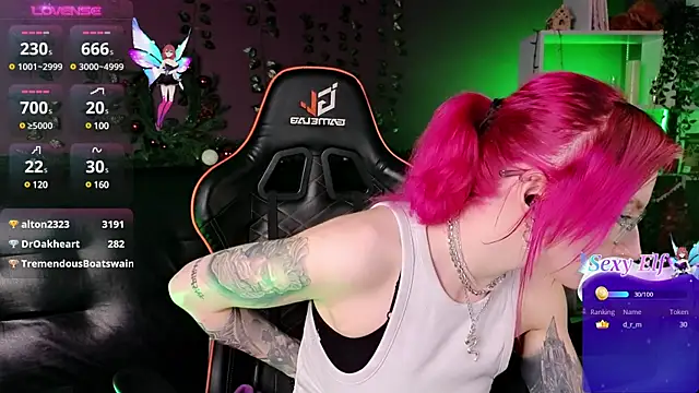 Snapshot of _HelenCarter chatting on December 2024 03:25:02 AM HelenCarter online show from December 2024 03:25:02 AM