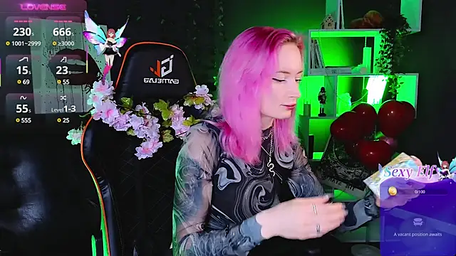 Snapshot of _HelenCarter chatting on February 2025 08:44:02 PM HelenCarter online show from February 2025 08:44:02 PM