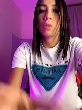 Lina10 online show from October 2025 08:47:01 PM