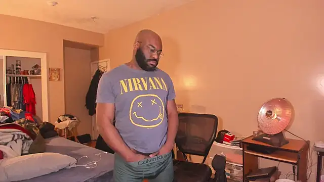 MrChuckDailyXXX online show from February 2026 06:40:02 AM