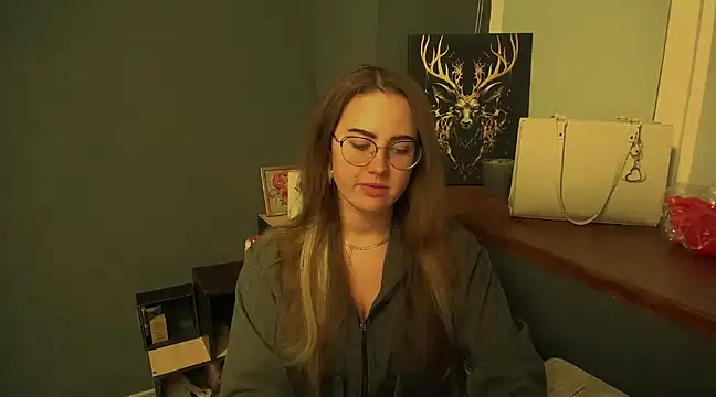 luxie milady online show from December 2024 01:17:01 PM