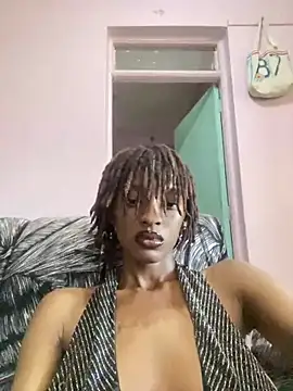 Snapshot of Tee_babygirl1 chatting on January 2025 01:58:01 PM Tee babygirl1 online show from January 2025 01:58:01 PM