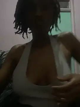 Snapshot of Tee_babygirl1 chatting on January 2025 04:22:01 PM Tee babygirl1 online show from January 2025 04:22:01 PM