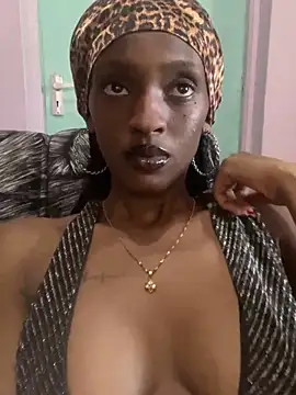 Snapshot of Tee_babygirl1 chatting on February 2025 02:41:01 PM Tee babygirl1 online show from February 2025 02:41:01 PM