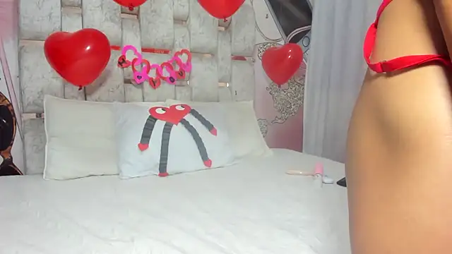 EMMA SWEETT1 online show from February 2025 03:38:01 PM