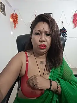 YOUR LOVELY-40 online show from July 2026 04:44:01 PM