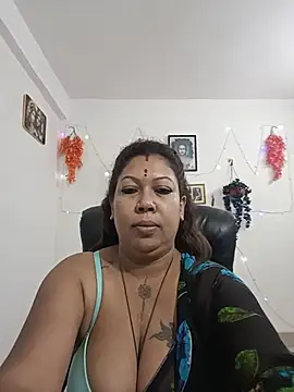 YOUR LOVELY-40 online show from July 2026 02:08:02 PM