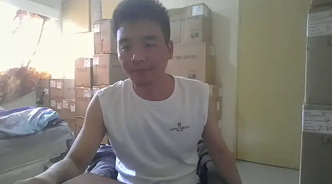 kisstoyousoon2024 online show from January 2025 02:25:01 PM