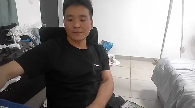 kisstoyousoon2024 online show from March 2025 07:29:02 PM