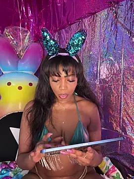 Snapshot of Blazerina chatting on April 2026 04:59:02 PM Blazerina online show from April 2026 04:59:02 PM