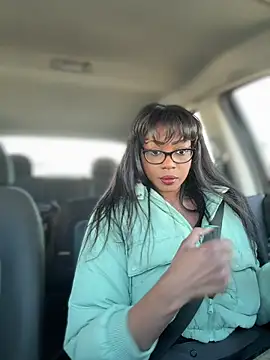 Snapshot of Blazerina chatting on April 2026 11:05:02 PM Blazerina online show from April 2026 11:05:02 PM