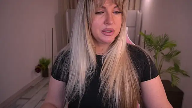 KiraCandyS online show from January 2025 08:45:01 PM