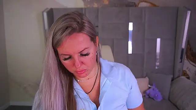 KiraCandyS online show from July 2026 09:10:01 PM