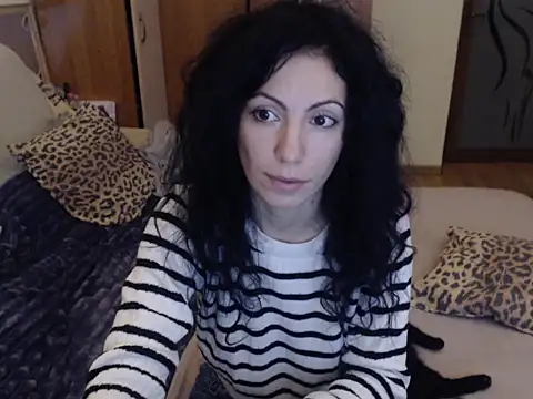 Snapshot of Emmatoo chatting on December 2025 12:34:02 PM Emmatoo online show from December 2025 12:34:02 PM