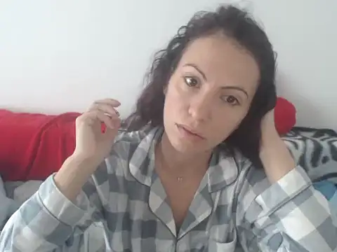 Snapshot of Emmatoo chatting on May 2026 10:20:01 AM Emmatoo online show from May 2026 10:20:01 AM