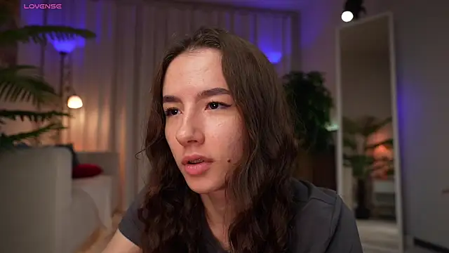 Amely Young online show from July 2026 01:31:02 AM