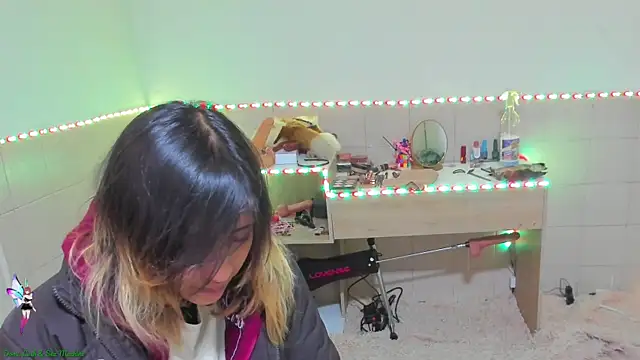 Snapshot of linnie_ chatting on September 2025 06:54:01 PM linnie online show from September 2025 06:54:01 PM