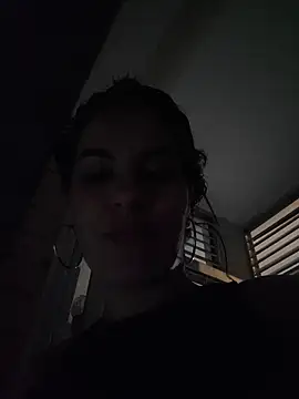 Pamela Rosal online show from December 2025 01:35:02 AM