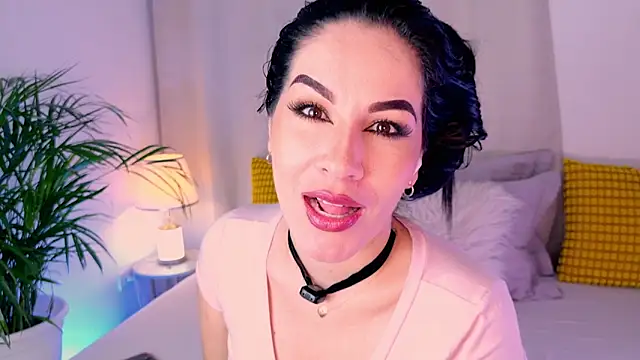 Pamela Rosal online show from May 2026 12:23:01 PM