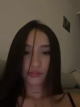 Snapshot of Angeeel_ chatting on January 2025 02:04:01 AM Angeeel online show from January 2025 02:04:01 AM