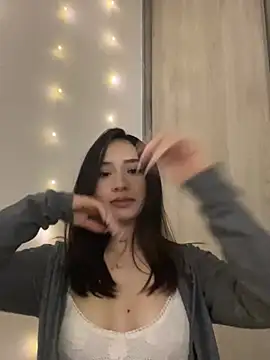 Snapshot of Angeeel_ chatting on January 2025 04:27:01 AM Angeeel online show from January 2025 04:27:01 AM