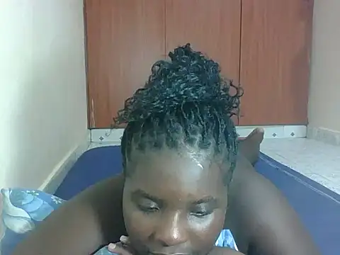 hotebbbyy online show from March 2026 03:11:01 AM