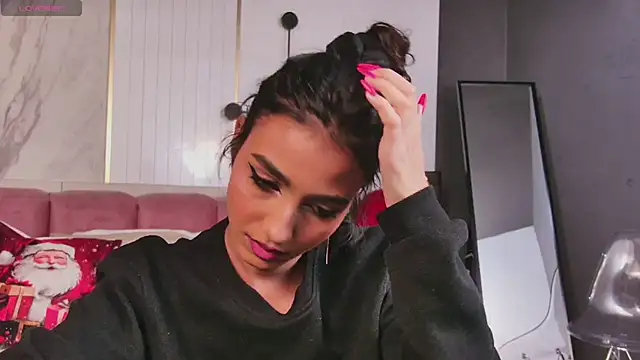 Snapshot of VanessaEllis chatting on December 2024 10:34:02 PM VanessaEllis online show from December 2024 10:34:02 PM