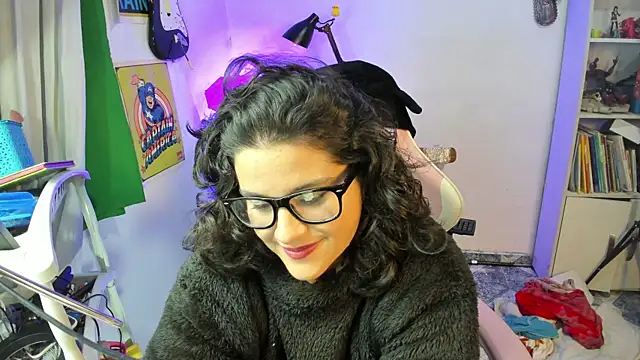 ItsNaiixa online show from December 2024 02:53:01 AM