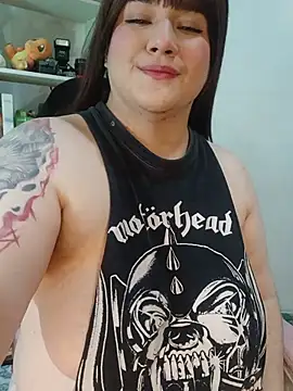 ItsNaiixa online show from June 2026 04:46:01 PM