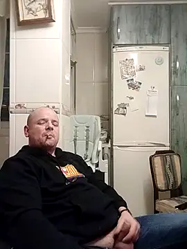 lobito1997 online show from February 2026 07:15:01 AM