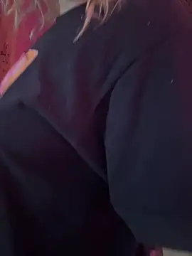 Snapshot of Sweet_MaryJane2 chatting on February 2026 09:05:02 PM Sweet MaryJane2 online show from February 2026 09:05:02 PM