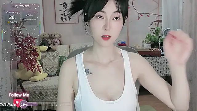 Lisa-s online show from October 2025 01:08:02 PM