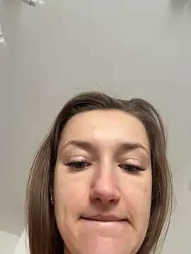 KateRedgar online show from April 2026 01:02:01 PM