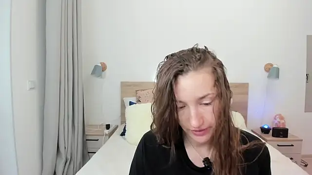 KateRedgar online show from May 2026 01:28:02 PM
