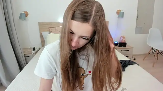 KateRedgar online show from May 2026 10:24:02 AM