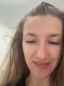 KateRedgar online show from May 2026 02:36:02 PM