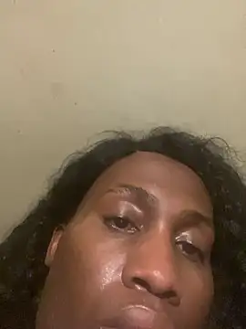 Snapshot of Moorella1 chatting on March 2026 10:35:01 PM Moorella1 online show from March 2026 10:35:01 PM